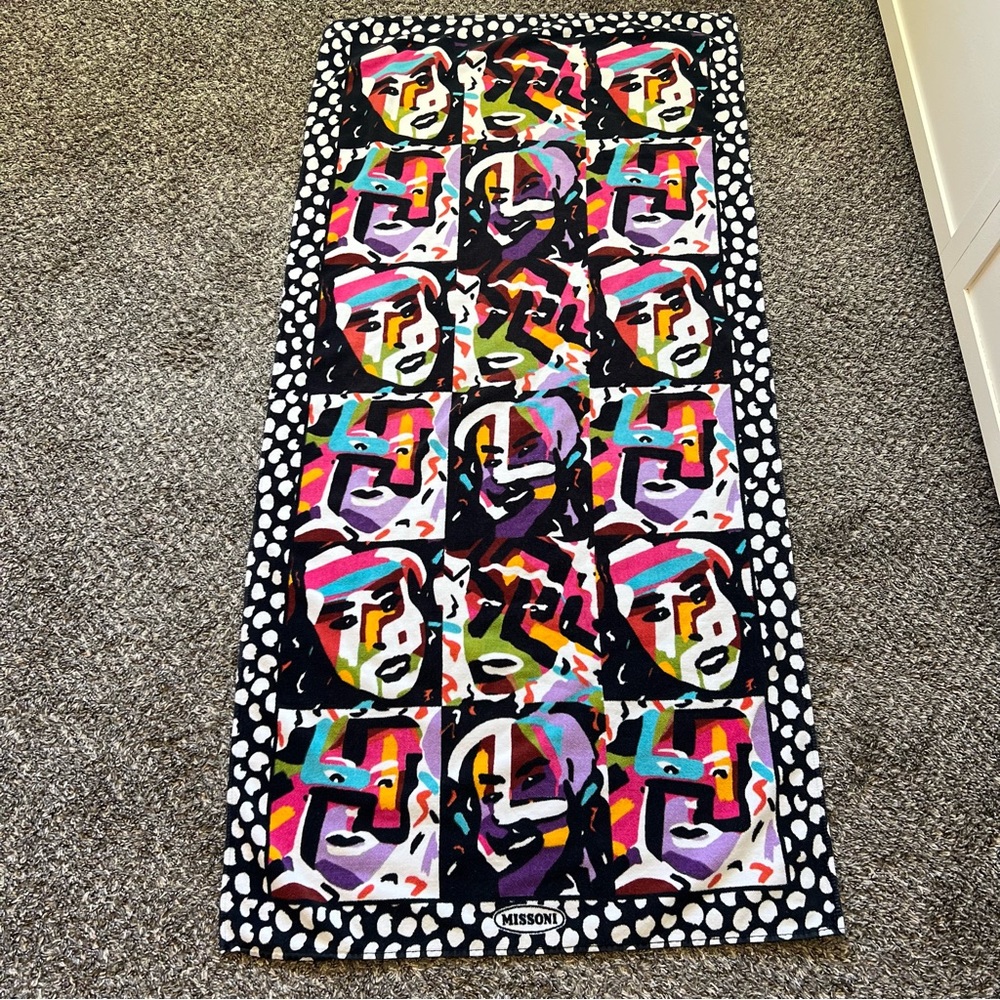 Missoni Pelin‎ Guven Vintage Pop Art Faces Pattern Bath Towel